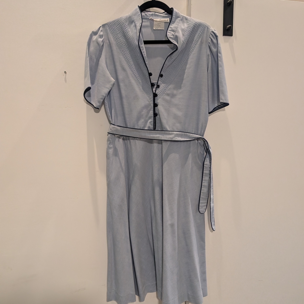 Chic Light Blue Midi Dress with Belt